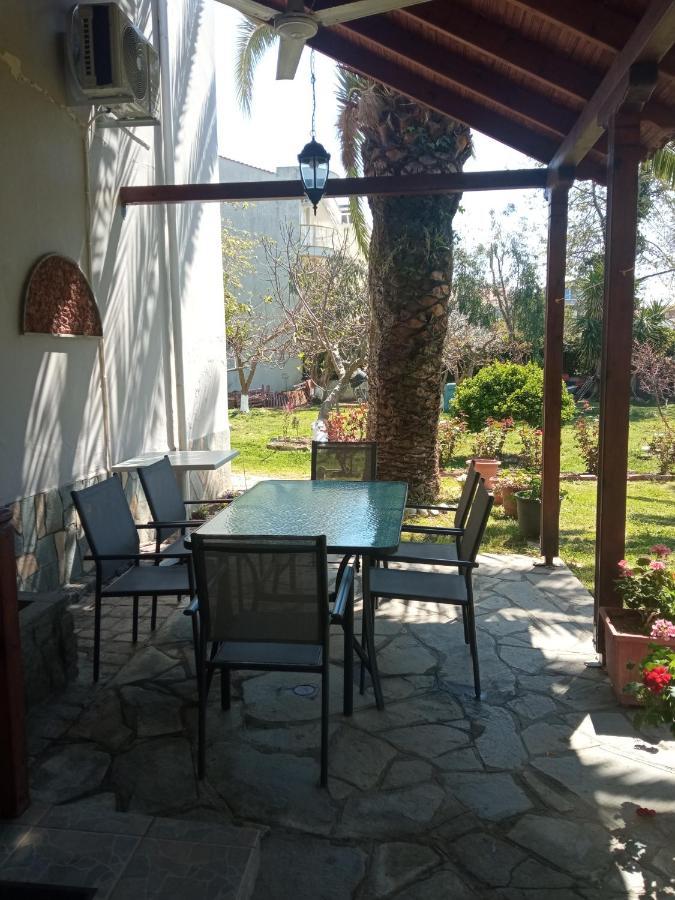 Sofia'S Garden Leilighet Néa Péramos Eksteriør bilde